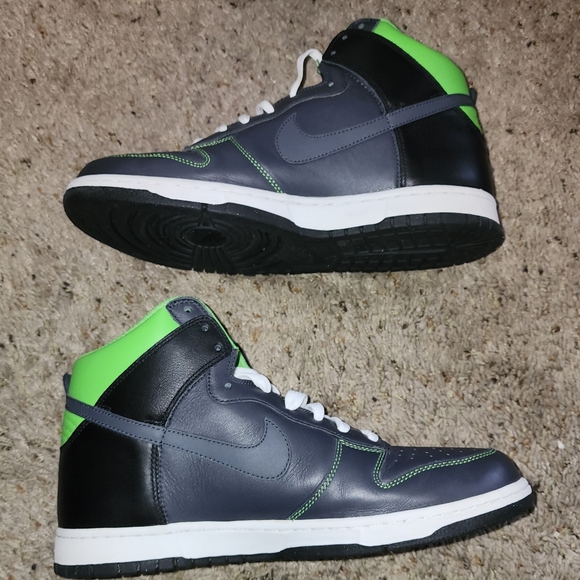 Nike SB Dunk High Size 11 - Picture 4 of 7